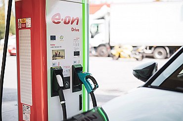 E.ON zlevňoval energie, tržby mu spadly o pětinu. Zisk se propadl téměř o polovinu