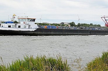 Jeden člověk zahynul při ruském úderu na loď s ukrajinskou pšenicí, uvedly úřady
