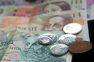 Koruna zažívá nejlepší pololetí od finanční krize. Situace trápí exportéry