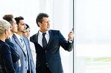 Francie, Británie, Německo a Itálie uvítaly otevření Hormuzského průlivu